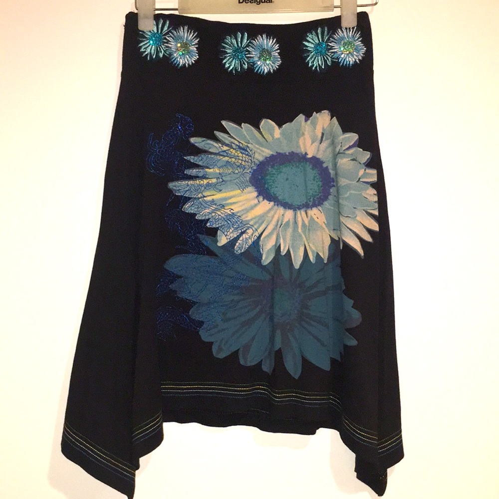 Desigual Poppin Flower skirt.